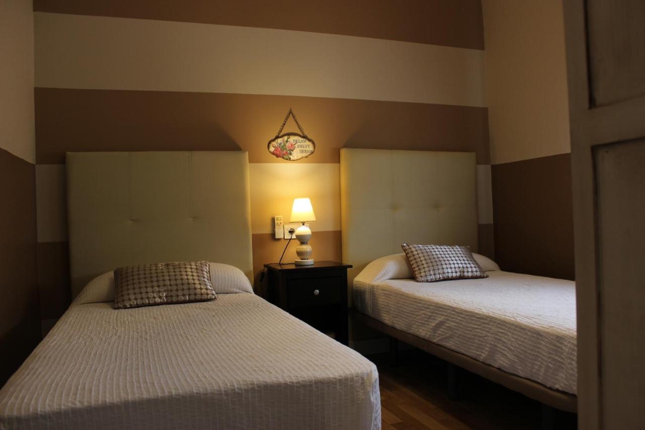 Apartamentos Nundinae Mérida Esterno foto